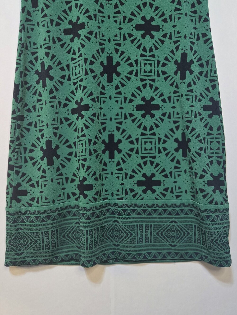 Magnolia Grace Reversable Size S, Sleeveless Strethcy dress, 2 Dresses In One! - Picture 3 of 10